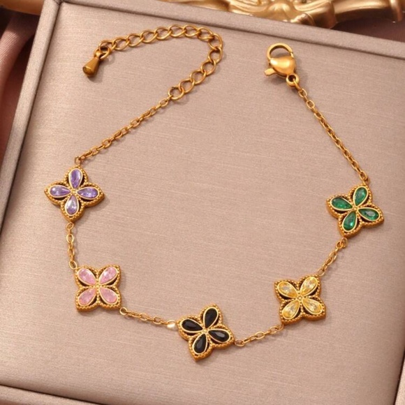 Gold Plated Stainless Steel Multi-Color Clover Bracelet - Picture 1 of 3